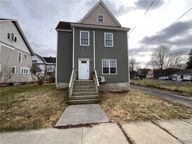 222 Academy St in Watertown, NY - Building Photo