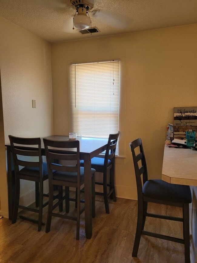 418 S Summit St in Bowling Green, OH - Building Photo - Building Photo