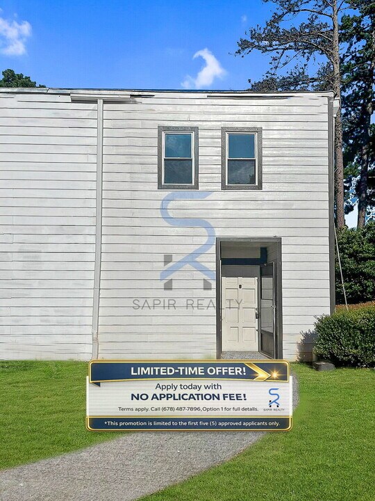 2734 Penwood Pl in Lithonia, GA - Building Photo