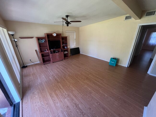 property at 810 5th Ave N