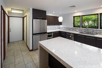 4103 Kahala Ave in Honolulu, HI - Building Photo - Building Photo