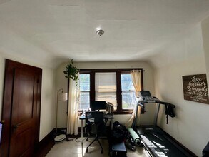 82-86-86 Harborview Ave in Bridgeport, CT - Building Photo - Building Photo