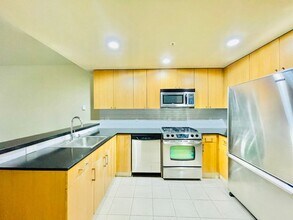 76 Cedar St in Seattle, WA - Building Photo - Building Photo