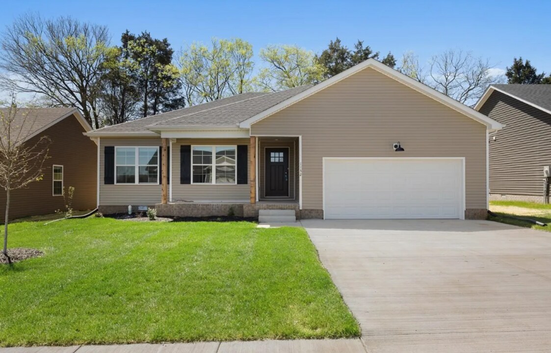 1152 Melody Ave in Bowling Green, KY - Building Photo