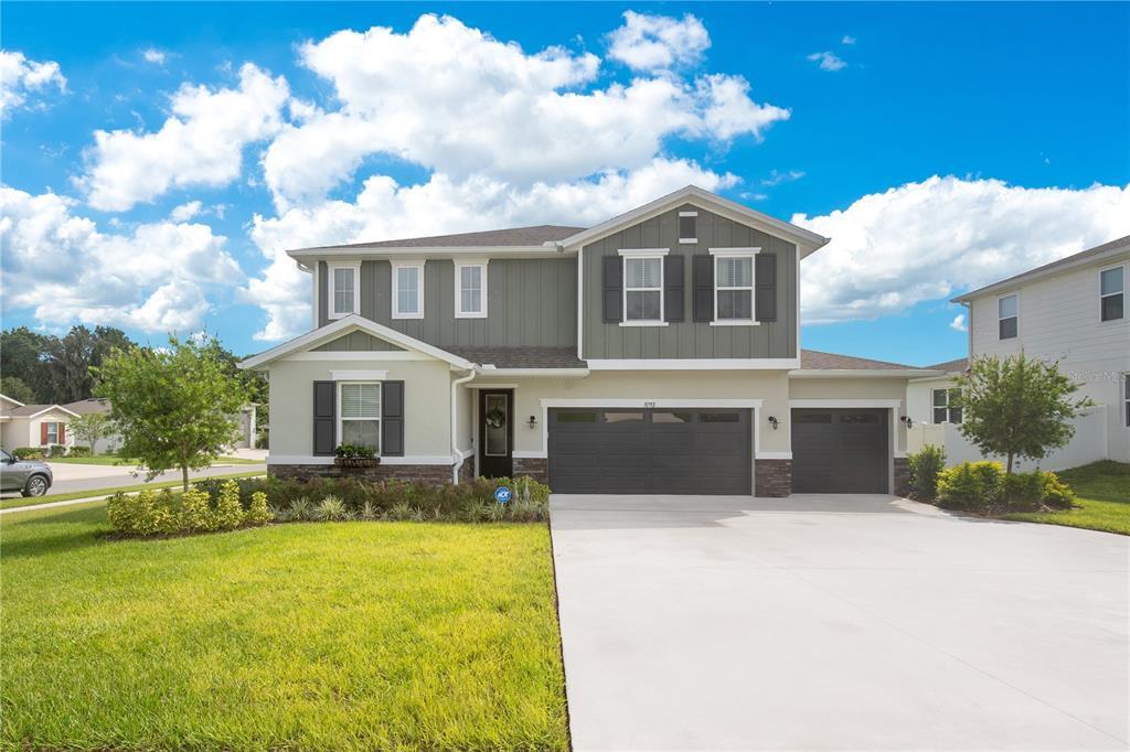 31792 Broadwater Ave in Leesburg, FL - Building Photo