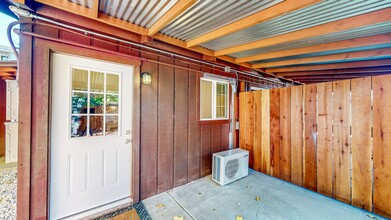 10139 Old Redwood Hwy-Unit -10141 #A in Windsor, CA - Building Photo - Building Photo