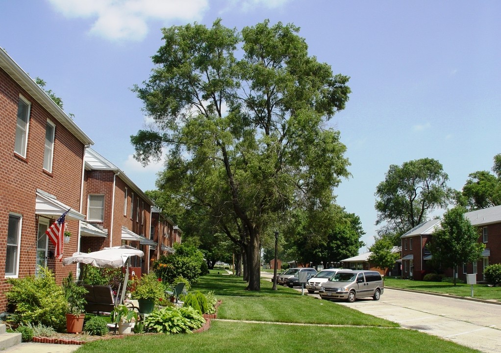 Patriot Square Apartments in Rantoul, IL - Building Photo