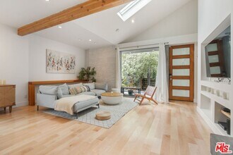 678 Broadway St in Los Angeles, CA - Building Photo - Building Photo