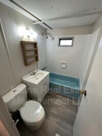 715 College Ave photo'
