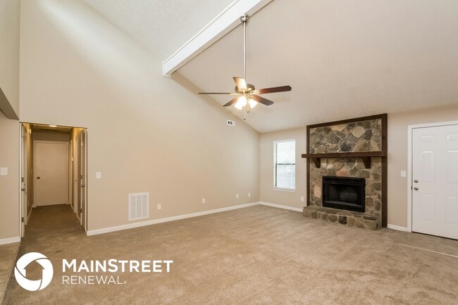 3017 Medina Dr in Jonesboro, GA - Foto de edificio - Building Photo