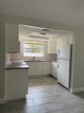 136 Davenport Ave NE in St. Petersburg, FL - Building Photo - Building Photo