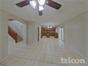 21116 Alma Dr in Maricopa, AZ - Foto de edificio - Building Photo