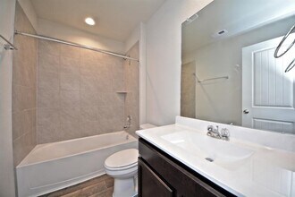 1510 Ashford Bend Ln in Missouri City, TX - Building Photo - Building Photo