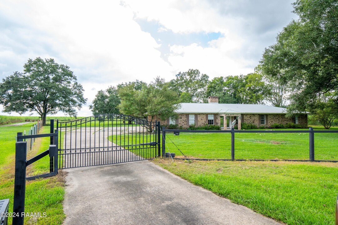 5779 LA-31 in Opelousas, LA - Building Photo