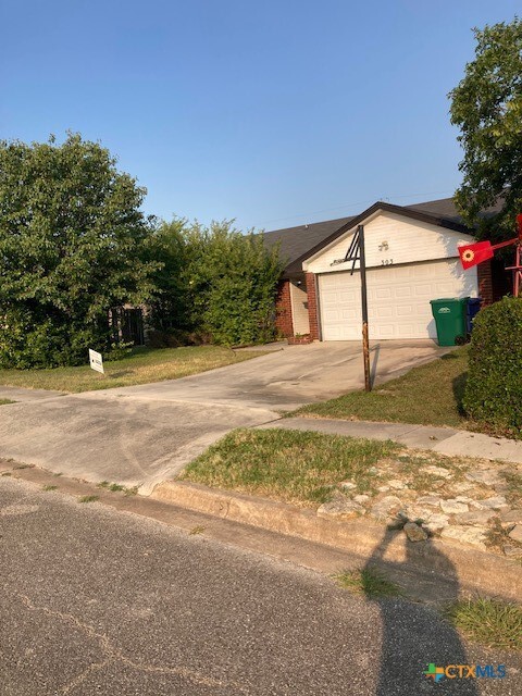 property at 303 Appaloosa Dr