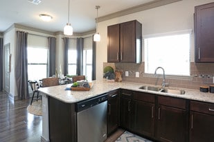 Cortland Avion Shadow Creek