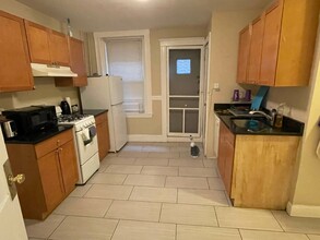 224 Hanover St, Unit 17 in Boston, MA - Building Photo - Building Photo