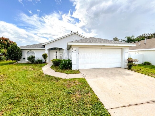 property at 815 Via Del Sol Dr