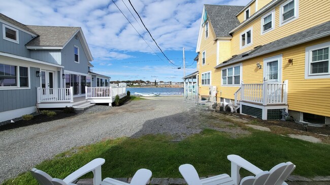11 Ocean Ave in York, ME - Building Photo - Building Photo