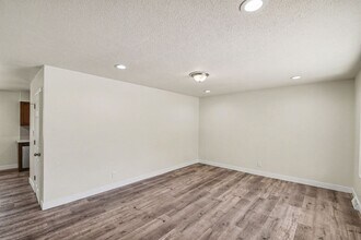 1708 W Lake St in Fort Collins, CO - Building Photo - Building Photo