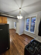 2609 W Thomas St, Unit 2R in Chicago, IL - Foto de edificio - Building Photo