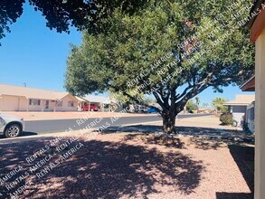 11433 N Hagen Dr in Sun City, AZ - Building Photo - Building Photo