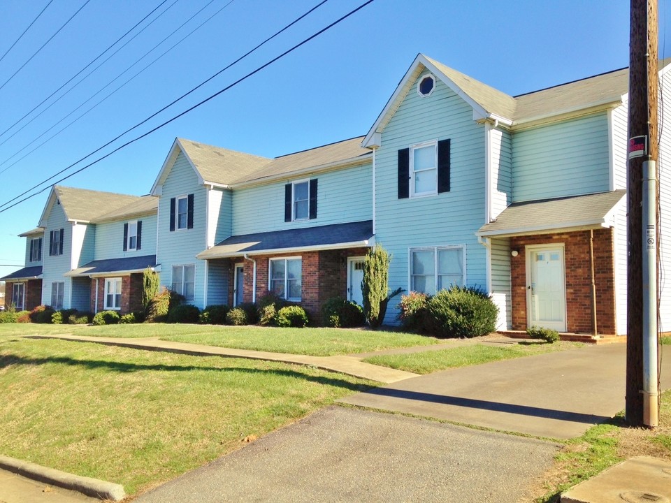 Park Place Apartments in Winston-Salem, NC - Building Photo