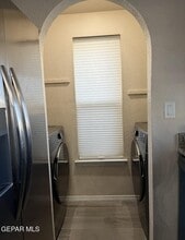 1642 Dick Mayers Dr in El Paso, TX - Building Photo - Building Photo