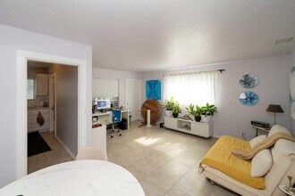 1818 Rodman St in Hollywood, FL - Foto de edificio - Building Photo