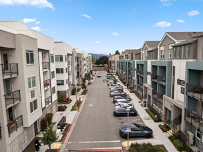 Avenue at Central in San Jose, CA - Building Photo - Building Photo