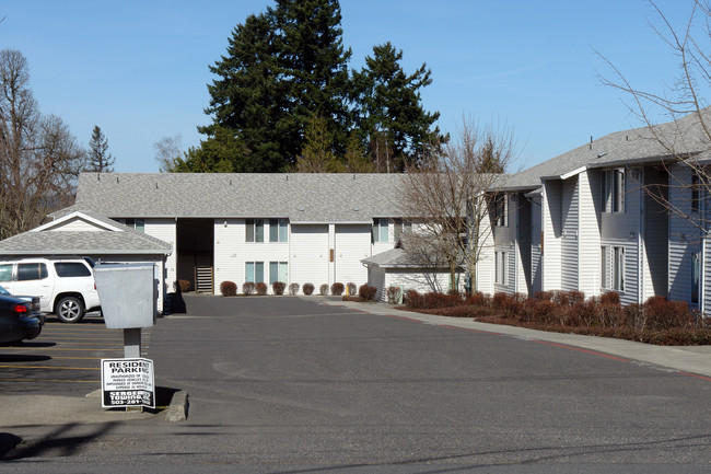 Park Rose Village in Portland, OR - Foto de edificio - Building Photo