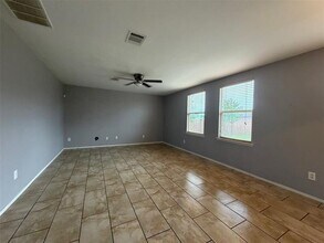 4600 Mountain Oak St in Fort Worth, TX - Building Photo - Building Photo