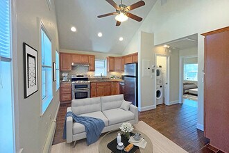 23 Lambert St in Cambridge, MA - Foto de edificio - Building Photo