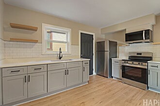 7321 14th St in Forest Park, IL - Foto de edificio - Building Photo