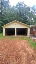1006 N 16th Ct in Lanett, AL - Building Photo - Building Photo