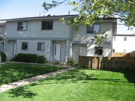 1495 Aarhus Dr in Solvang, CA - Building Photo