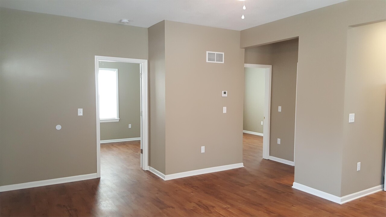 520 Maple St in Warrensburg, MO - Building Photo