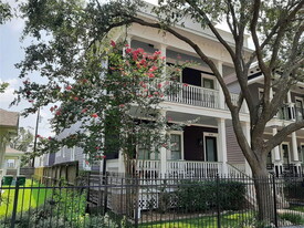 414 Cortlandt St in Houston, TX - Foto de edificio - Building Photo