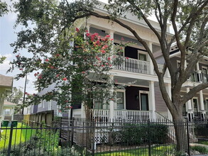 414 Cortlandt St in Houston, TX - Building Photo - Building Photo