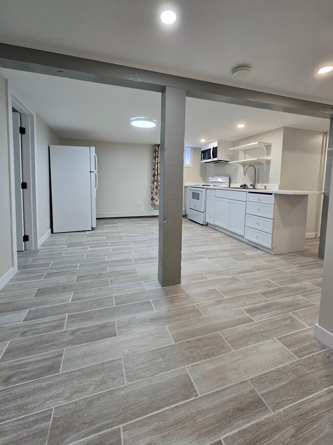 1019 Virginia St, Unit 1021 Virginia St.