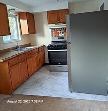 3309 W Run Rd in Munhall, PA - Building Photo - Building Photo