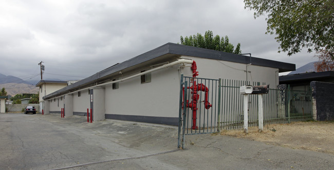 1302 E Marshall Blvd in San Bernardino, CA - Building Photo - Building Photo