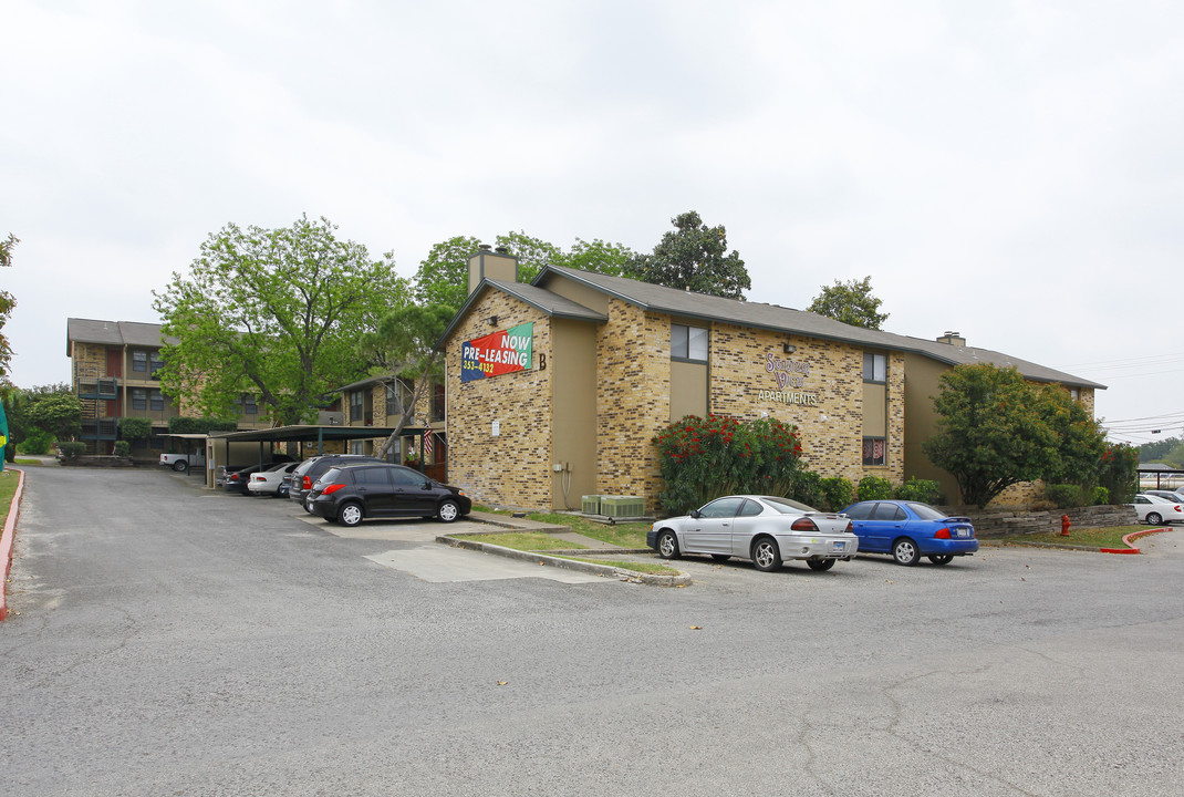 Stadium View Apartments in San Marcos, TX - Building Photo