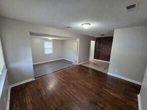 3906 Hammett Dr in Memphis, TN - Building Photo - Building Photo