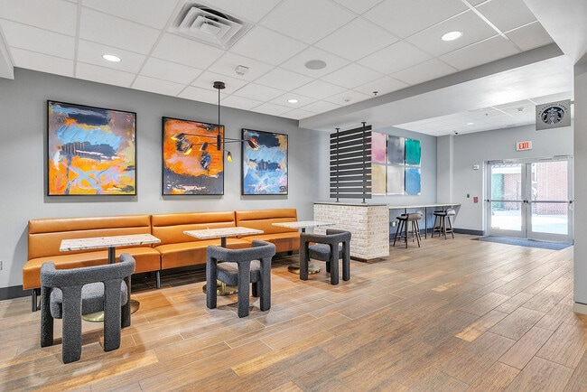 12 North in College Station, TX - Building Photo - Building Photo