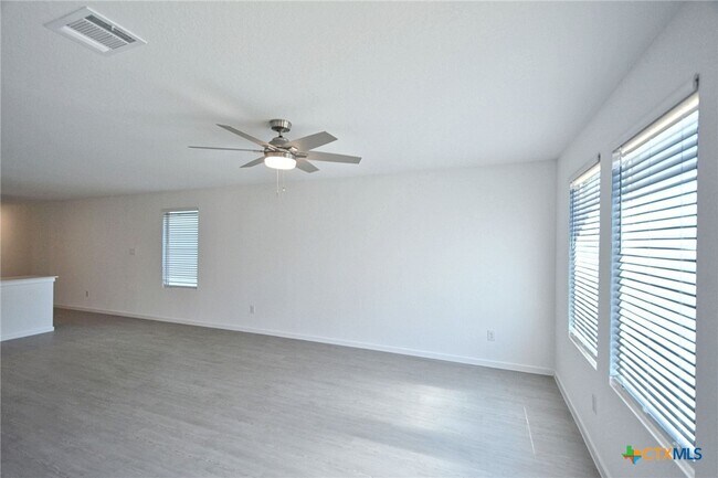 property at 754 Tower Hl Vw