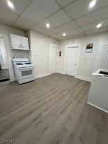 109-111 Turner St in Paterson, NJ - Building Photo