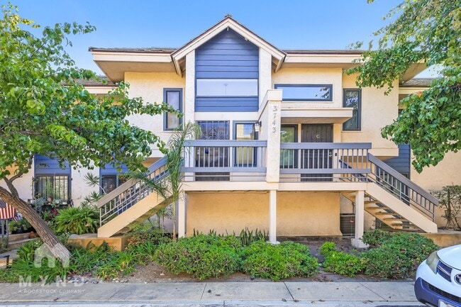 property at 3743 Balboa Terrace