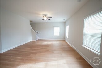143 Guana Ln in Bloomingdale, GA - Foto de edificio - Building Photo