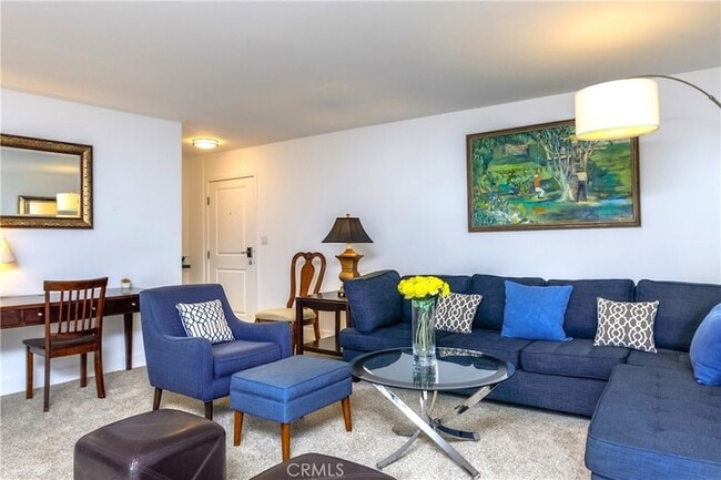 property at 10982 Roebling Ave